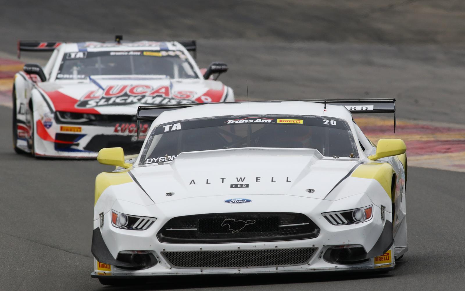 CHRIS DYSON BRINGS BIG TRANS AM POINTS LEAD TO VIR, AIMS FOR WIN AT CLASSIC ROAD CIRCUIT